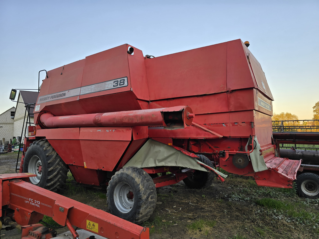 Massey-ferguson 38 - Cosechadora de granos: foto 5 Massey-ferguson 38 - Cosechadora de granos: foto 5