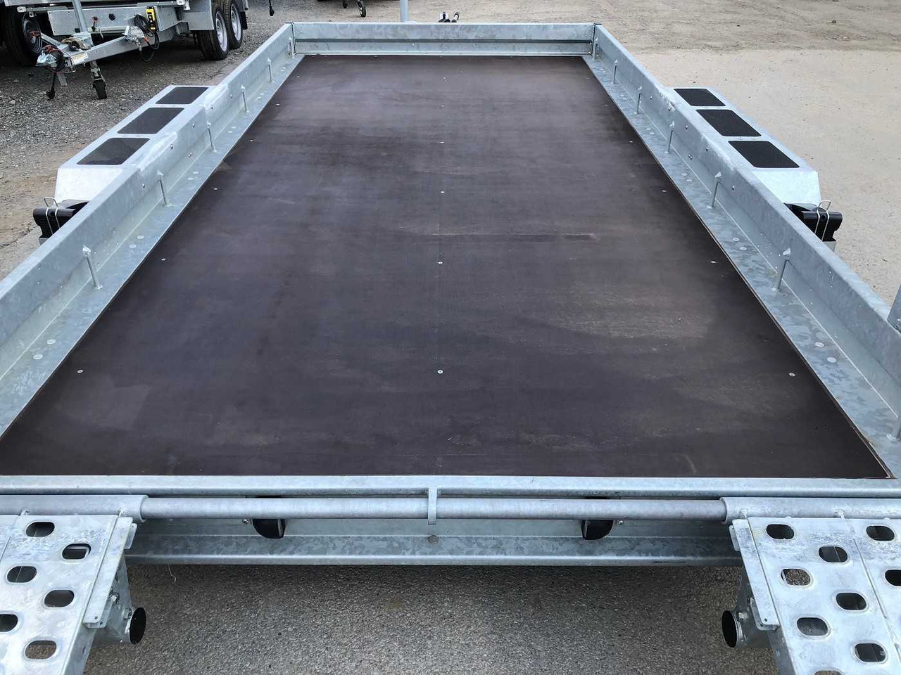 Remolque porta maquinaria nuevo BOECKMANN BT-ST 4019/35 AS Maschinentransporter: foto 15 Remolque porta maquinaria nuevo BOECKMANN BT-ST 4019/35 AS Maschinentransporter: foto 15