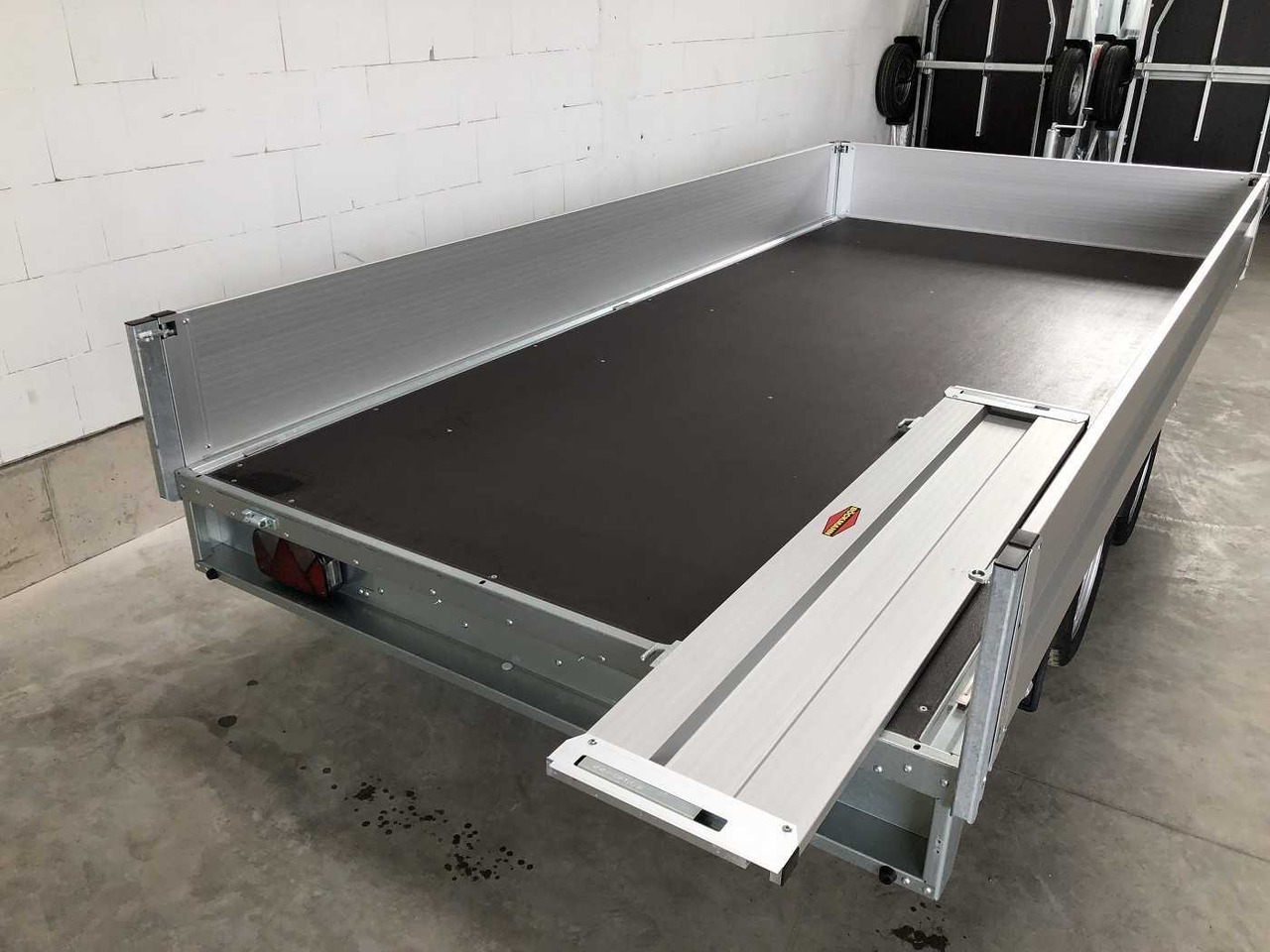 BOECKMANN HL-AL 3718/27 F Hochlader - Remolque de coche: foto 4 BOECKMANN HL-AL 3718/27 F Hochlader - Remolque de coche: foto 4