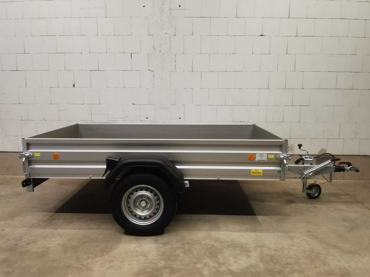 BOECKMANN TL-AL 2513/135 Stkl Kastenanhänger gebremst - Remolque de coche: foto 2 BOECKMANN TL-AL 2513/135 Stkl Kastenanhänger gebremst - Remolque de coche: foto 2