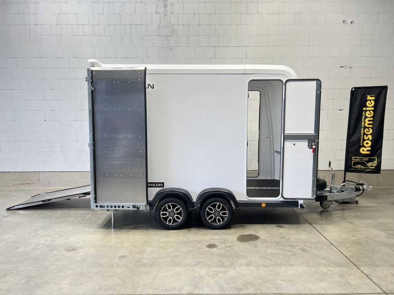 Remolque caja cerrada nuevo BRIAN_JAMES Box Van 600-3016-27-2-12-W Kofferanhänger: foto 1