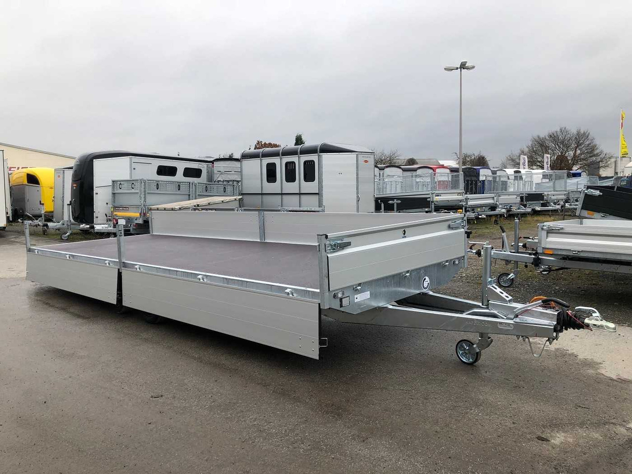 HAPERT Azure H-2 Hochlader - Remolque caja abierta: foto 2 HAPERT Azure H-2 Hochlader - Remolque caja abierta: foto 2