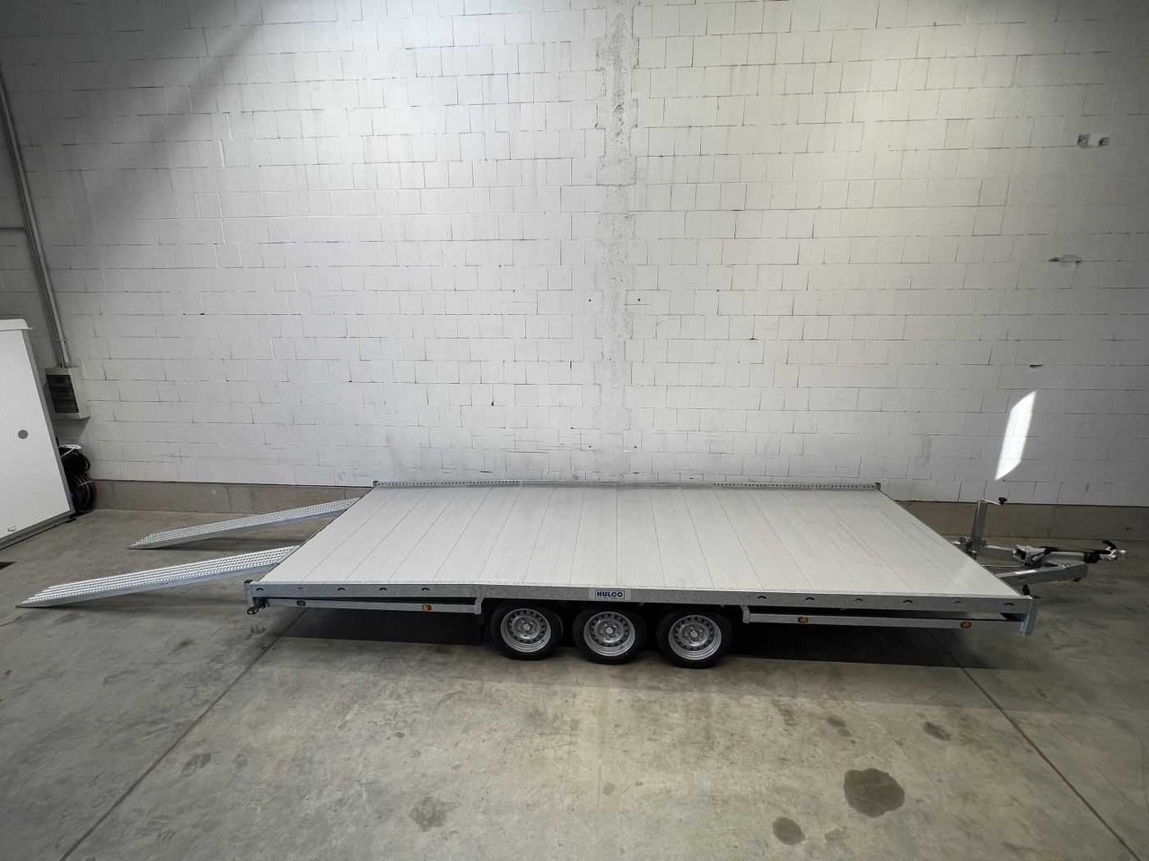 Remolque portavehículos nuevo HULCO Carax-3 3500 Autotransporter: foto 20 Remolque portavehículos nuevo HULCO Carax-3 3500 Autotransporter: foto 20