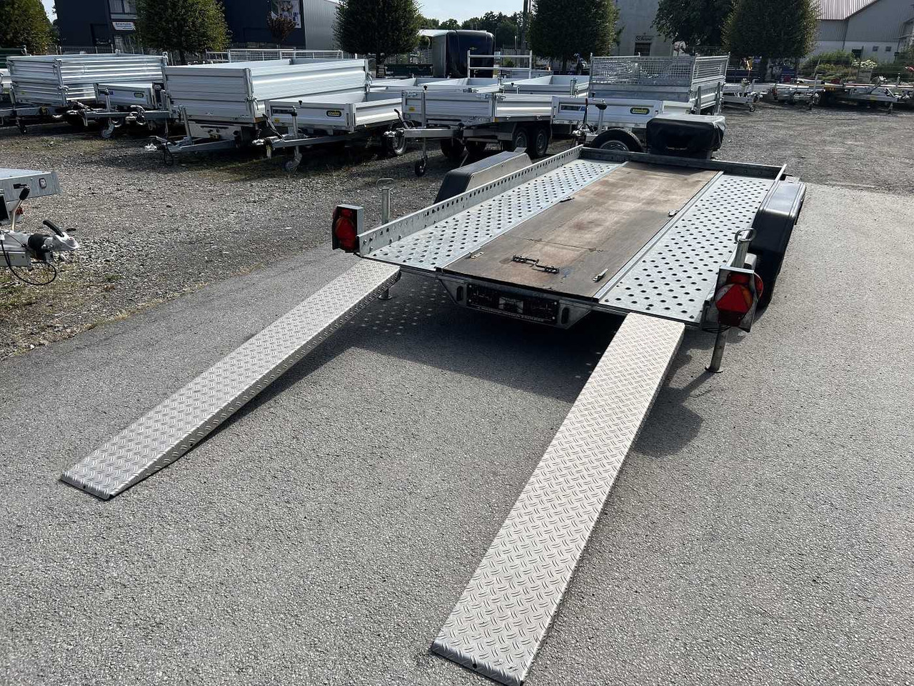 HUMBAUR A1R Autotransporter - Remolque portavehículos: foto 3 HUMBAUR A1R Autotransporter - Remolque portavehículos: foto 3