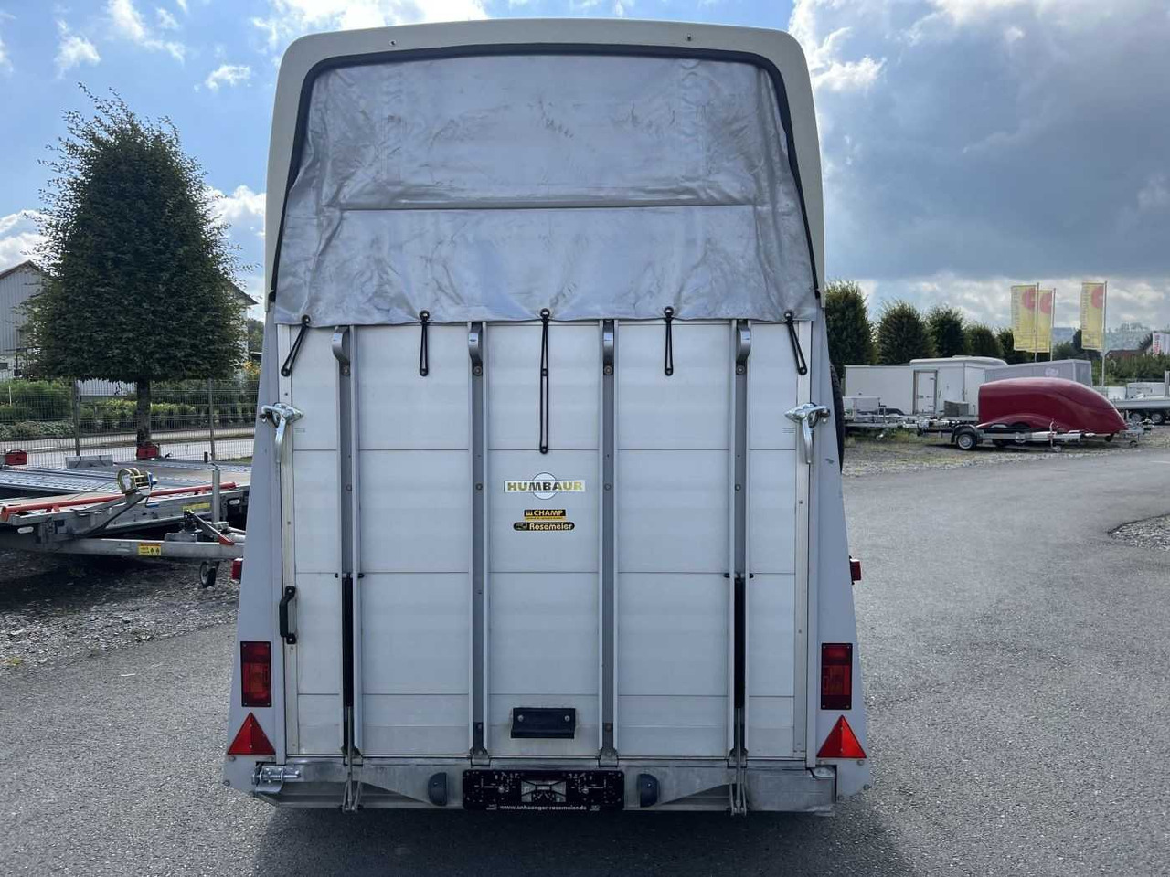 HUMBAUR HP 2000 Pferdeanhänger - Remolque de coche: foto 4 HUMBAUR HP 2000 Pferdeanhänger - Remolque de coche: foto 4