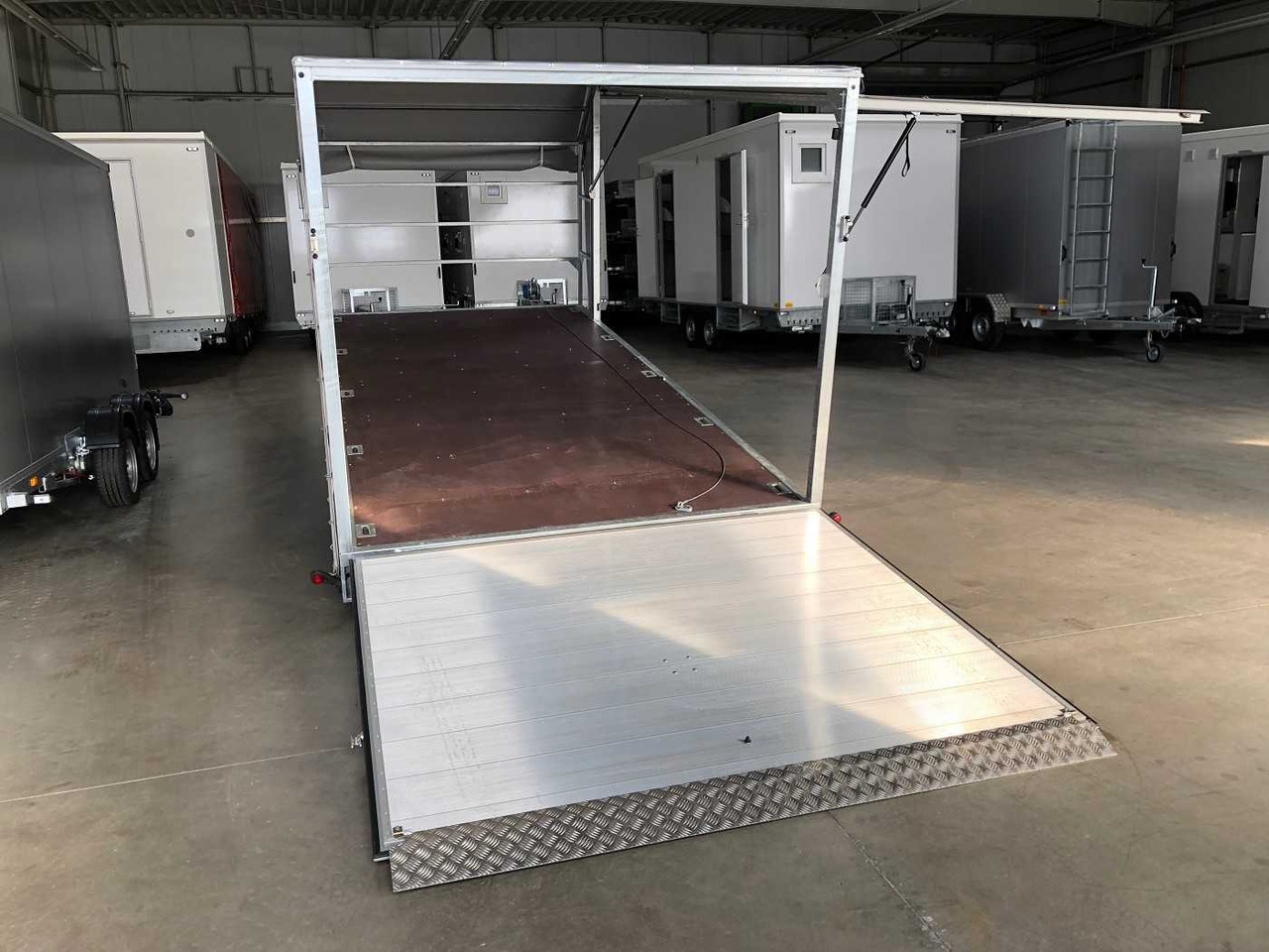 ROSEMEIER VE Jumbo 27.5 Race-Plane Autotransporter geschlosse Autotransporter geschlossen - Remolque portavehículos: foto 5 ROSEMEIER VE Jumbo 27.5 Race-Plane Autotransporter geschlosse Autotransporter geschlossen - Remolque portavehículos: foto 5