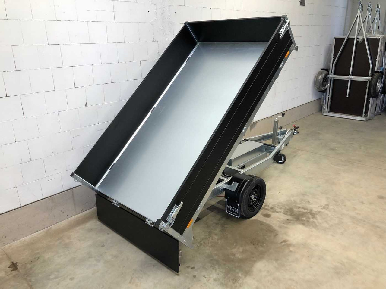 SARIS K1 276 150 1500 1 E Black Edit Rückwärtskipper - Remolque volquete: foto 4 SARIS K1 276 150 1500 1 E Black Edit Rückwärtskipper - Remolque volquete: foto 4