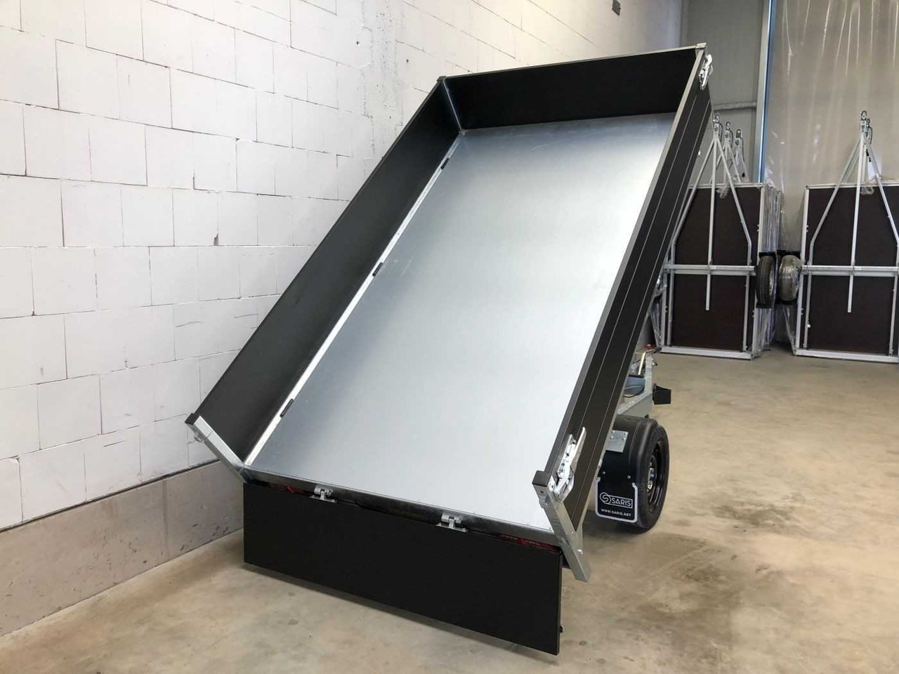 SARIS K1 276 150 1500 1 E Black Edit Rückwärtskipper - Remolque volquete: foto 5 SARIS K1 276 150 1500 1 E Black Edit Rückwärtskipper - Remolque volquete: foto 5