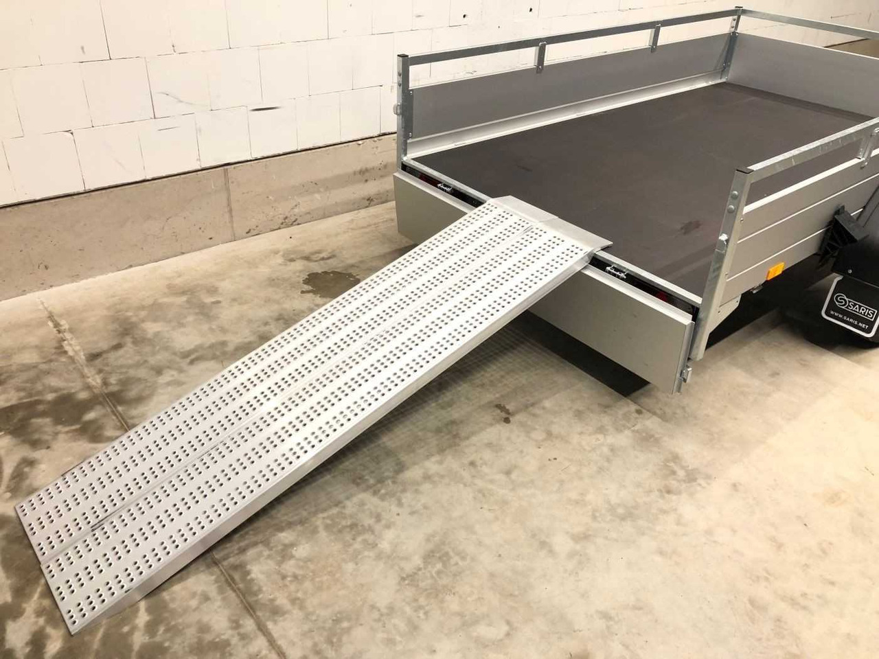 SARIS McAlu Pro 255 153 1500 1 Rampe Kastenanhänger ge - Remolque de coche: foto 5 SARIS McAlu Pro 255 153 1500 1 Rampe Kastenanhänger ge - Remolque de coche: foto 5