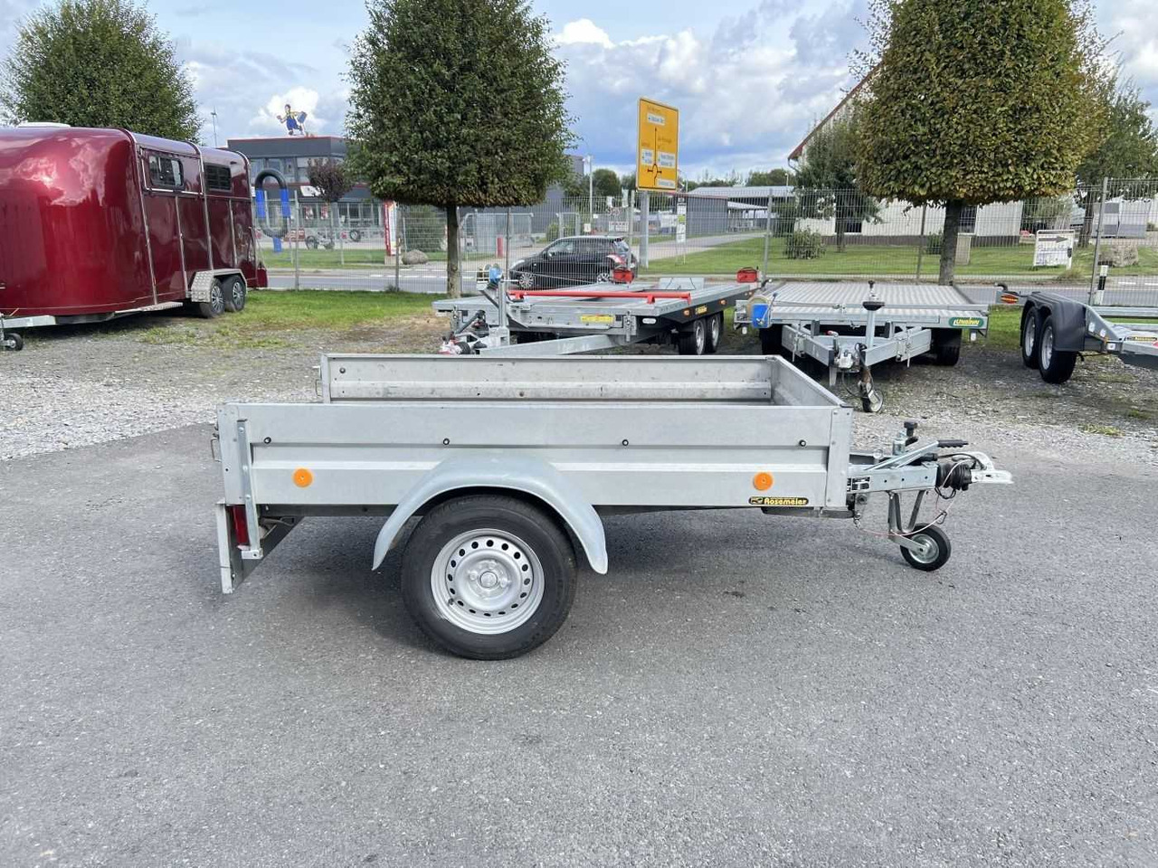 STEMA HP 85 Kastenanhänger gebremst - Remolque de coche: foto 1 STEMA HP 85 Kastenanhänger gebremst - Remolque de coche: foto 1