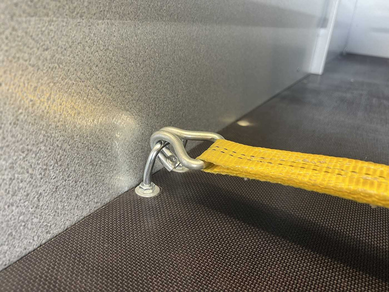 Remolque de coche nuevo TPV KT-EU3 Deckelanhänger: foto 20 Remolque de coche nuevo TPV KT-EU3 Deckelanhänger: foto 20