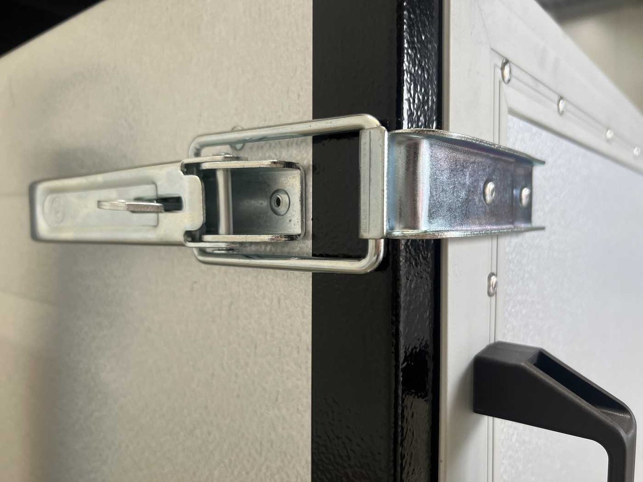 Remolque de coche nuevo TPV KT-EU3 Deckelanhänger: foto 15 Remolque de coche nuevo TPV KT-EU3 Deckelanhänger: foto 15