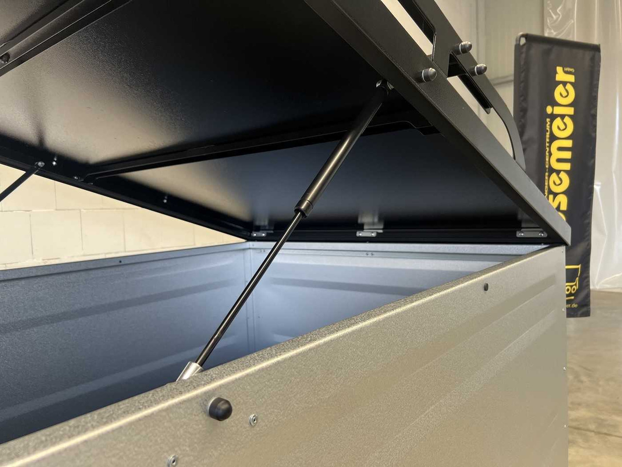 Remolque de coche nuevo TPV KT-EU3 Deckelanhänger: foto 21 Remolque de coche nuevo TPV KT-EU3 Deckelanhänger: foto 21