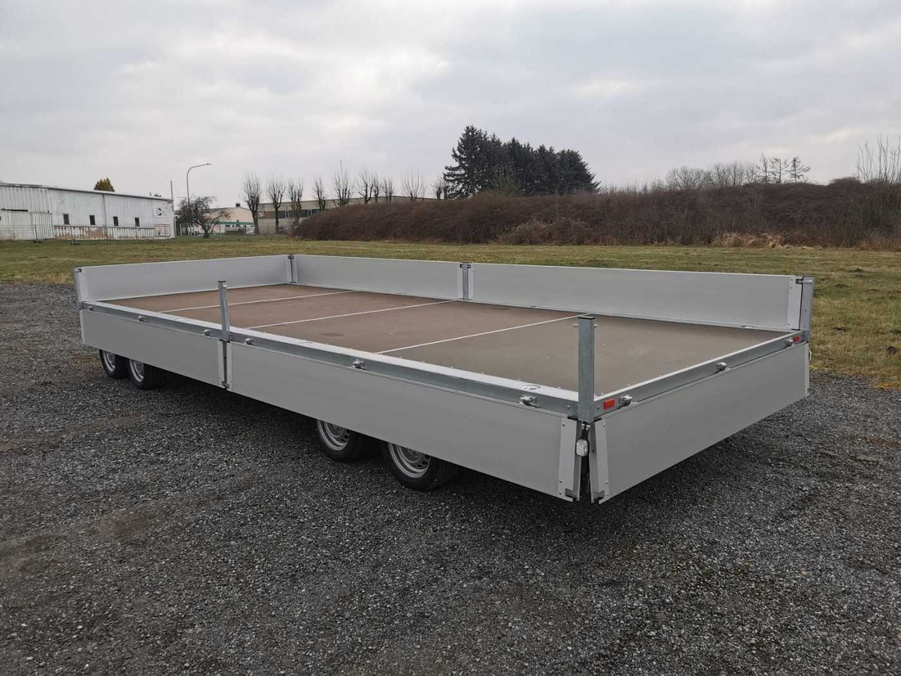 UNSINN UD-4 6024-35-13 Drehschemelanhänger - Remolque caja abierta: foto 4 UNSINN UD-4 6024-35-13 Drehschemelanhänger - Remolque caja abierta: foto 4