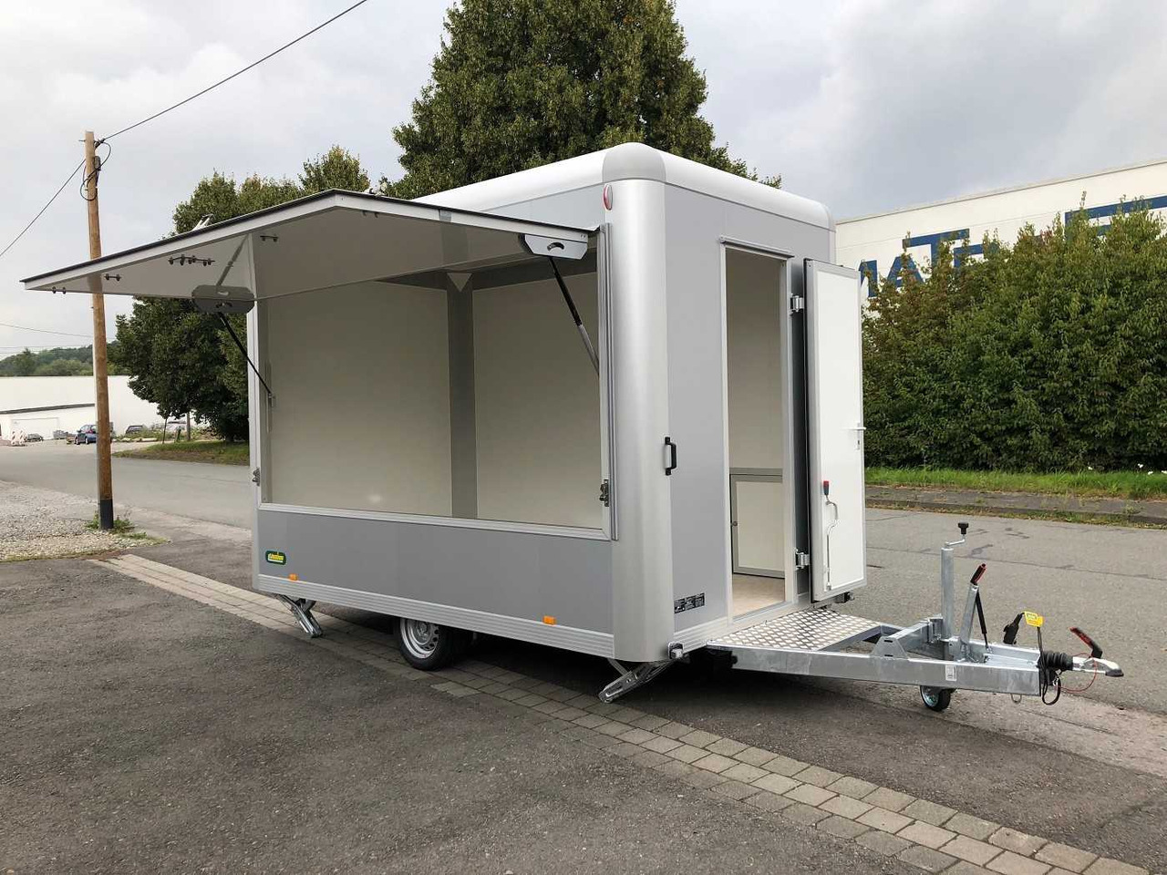 UNSINN VM 1836-13-2040 runde Ecken Verkaufsanhänger - Remolque venta ambulante: foto 2 UNSINN VM 1836-13-2040 runde Ecken Verkaufsanhänger - Remolque venta ambulante: foto 2