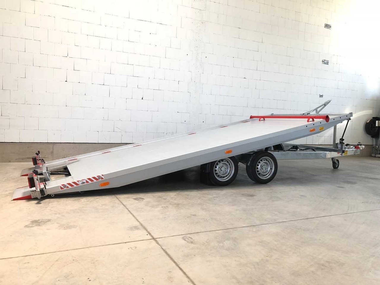 VEZEKO Imola 35.47 Autotransporter - Remolque portavehículos: foto 2 VEZEKO Imola 35.47 Autotransporter - Remolque portavehículos: foto 2