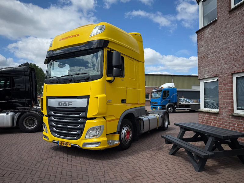 DAF XF 460 XF460 SSC Lowdeck / 2x tank / Night airco - Cabeza tractora: foto 2 DAF XF 460 XF460 SSC Lowdeck / 2x tank / Night airco - Cabeza tractora: foto 2