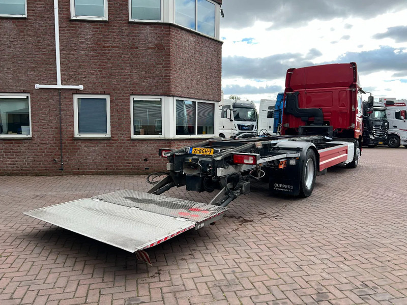 DAF CF 290 4X2 EURO6 SPACECAB RENOVA / VANGMUIL / LAADKLEP / TOP STAAT - Camión portacontenedore/ Intercambiable: foto 4 DAF CF 290 4X2 EURO6 SPACECAB RENOVA / VANGMUIL / LAADKLEP / TOP STAAT - Camión portacontenedore/ Intercambiable: foto 4