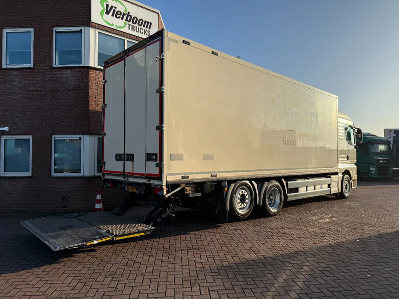 MAN TGX TGX 26.400 6X2-2 BL Iso Koffer mit LBW und Heizung EURO6 Holland Truck - Camión caja cerrada: foto 5 MAN TGX TGX 26.400 6X2-2 BL Iso Koffer mit LBW und Heizung EURO6 Holland Truck - Camión caja cerrada: foto 5