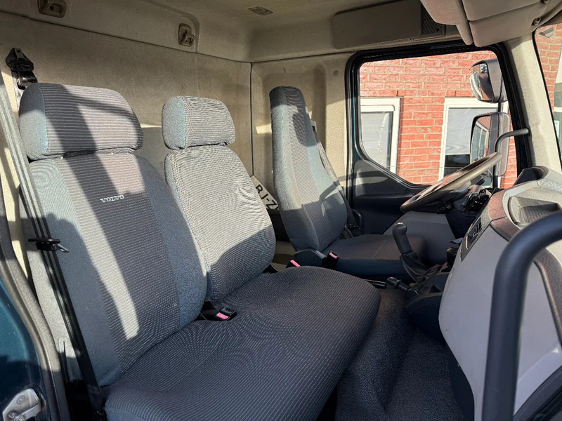 Volvo FL 12 FL 280 11.990KG MANUAL GEARBOX - Camión chasis: foto 3 Volvo FL 12 FL 280 11.990KG MANUAL GEARBOX - Camión chasis: foto 3