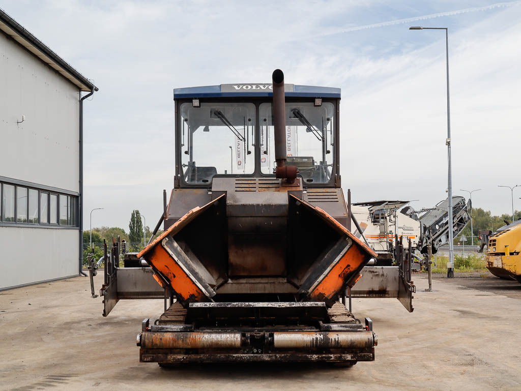 VOLVO ABG P7820C - Pavimentadora de asfalto: foto 3 VOLVO ABG P7820C - Pavimentadora de asfalto: foto 3