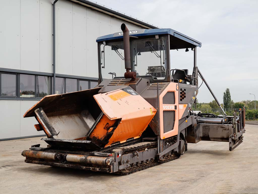 VOLVO ABG P7820C - Pavimentadora de asfalto: foto 2 VOLVO ABG P7820C - Pavimentadora de asfalto: foto 2