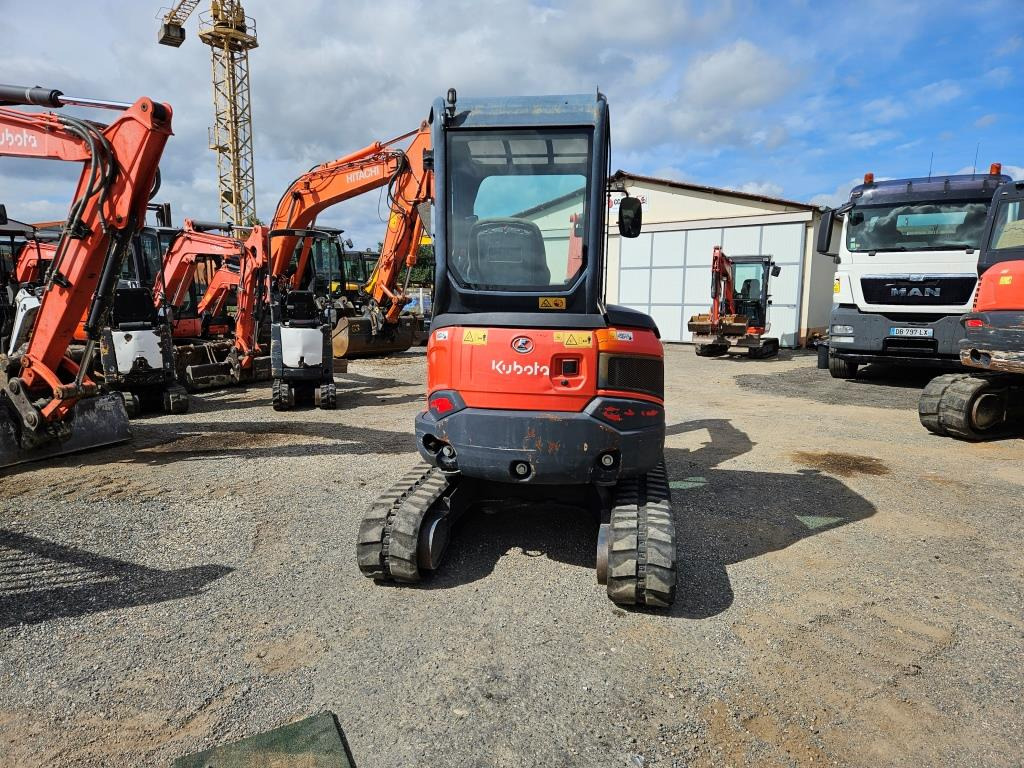 KUBOTA U 27-4 - Miniexcavadora: foto 4 KUBOTA U 27-4 - Miniexcavadora: foto 4