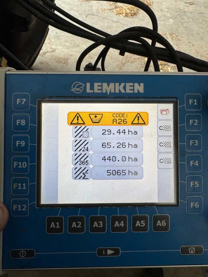 Lemken Compact Solitair 9/400 Zirkon 10 starr - Combinado de siembra: foto 2 Lemken Compact Solitair 9/400 Zirkon 10 starr - Combinado de siembra: foto 2