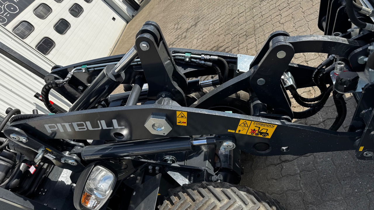 PITBULL X27-45 - Cargadora de ruedas: foto 2 PITBULL X27-45 - Cargadora de ruedas: foto 2