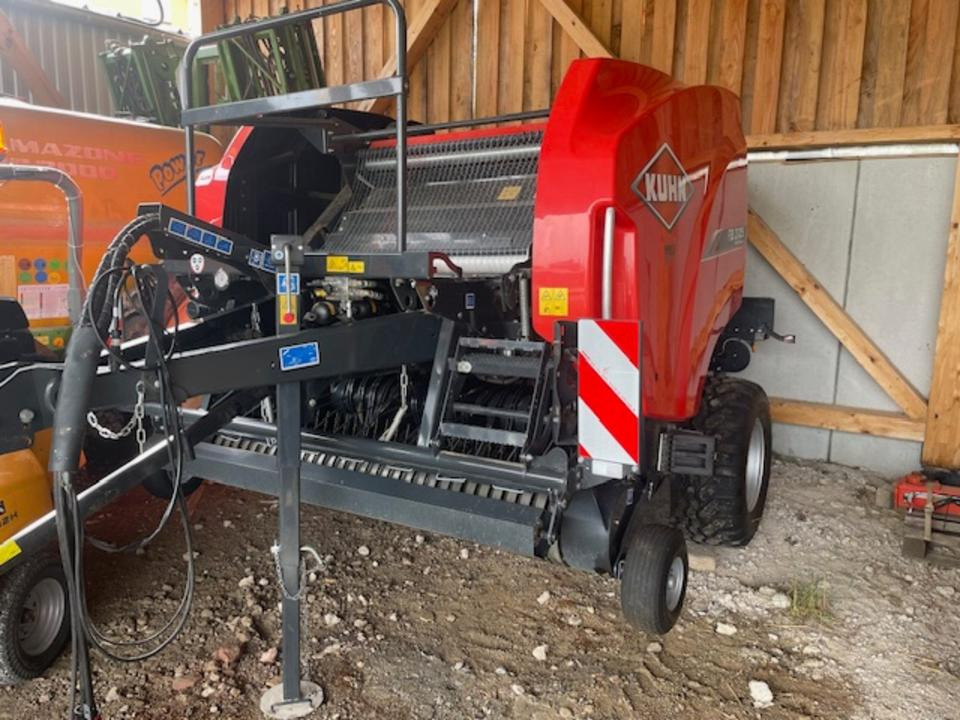 Rundballenpresse Kuhn FB 3125 OC 14 - Rotoempacadora: foto 1 Rundballenpresse Kuhn FB 3125 OC 14 - Rotoempacadora: foto 1