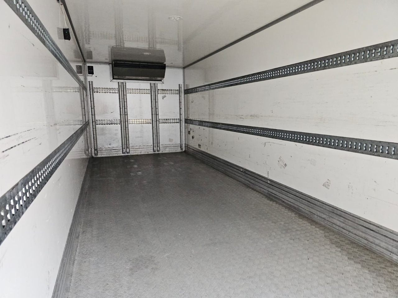 Camión frigorífico Scania P280: foto 8 Camión frigorífico Scania P280: foto 8