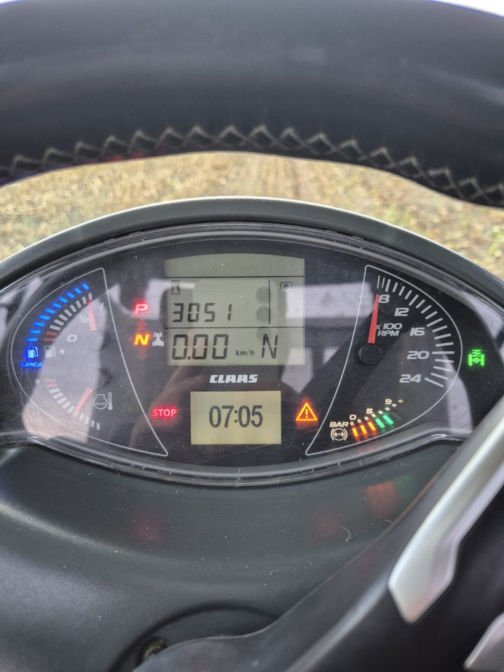 CLAAS Axion 870 - Tractor: foto 3 CLAAS Axion 870 - Tractor: foto 3