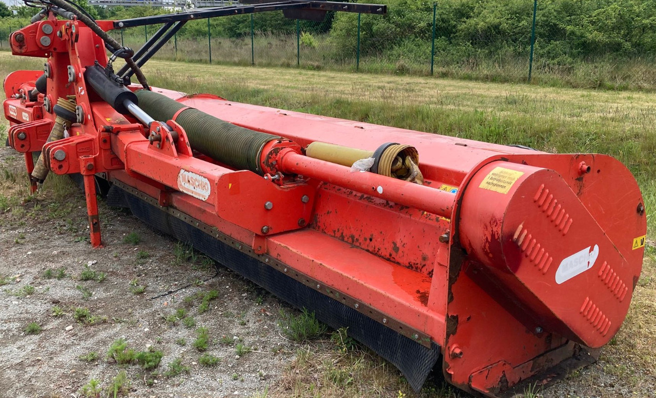 Maschio Gemella 620 - Desbrozadora de martillos: foto 4 Maschio Gemella 620 - Desbrozadora de martillos: foto 4