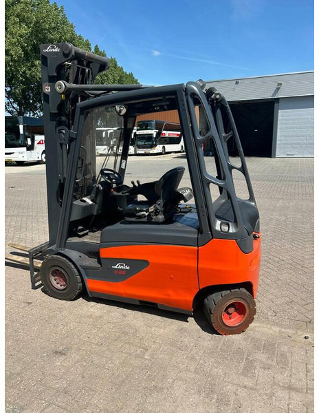 Linde E25 - Carretilla elevadora eléctrica: foto 1 Linde E25 - Carretilla elevadora eléctrica: foto 1