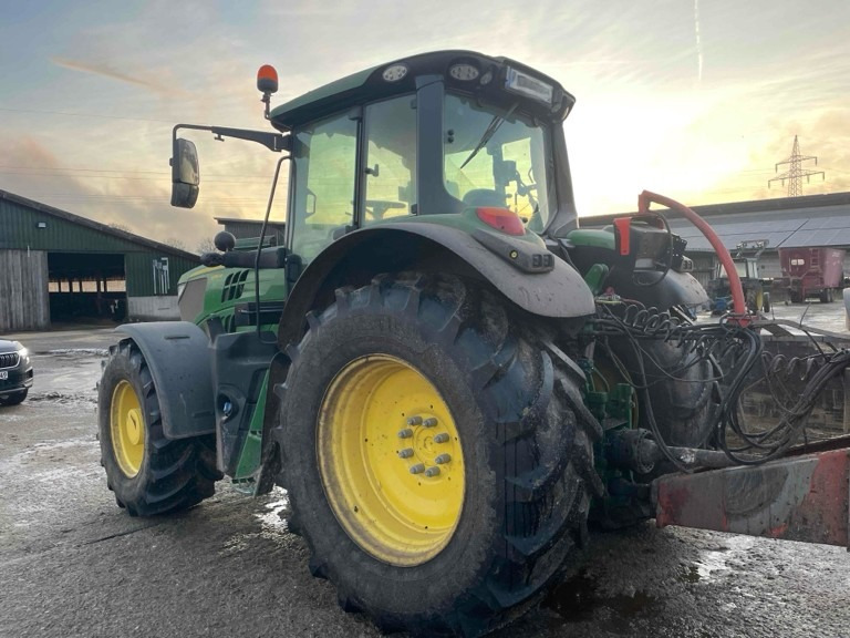 John Deere 6155M - Tractor: foto 5 John Deere 6155M - Tractor: foto 5