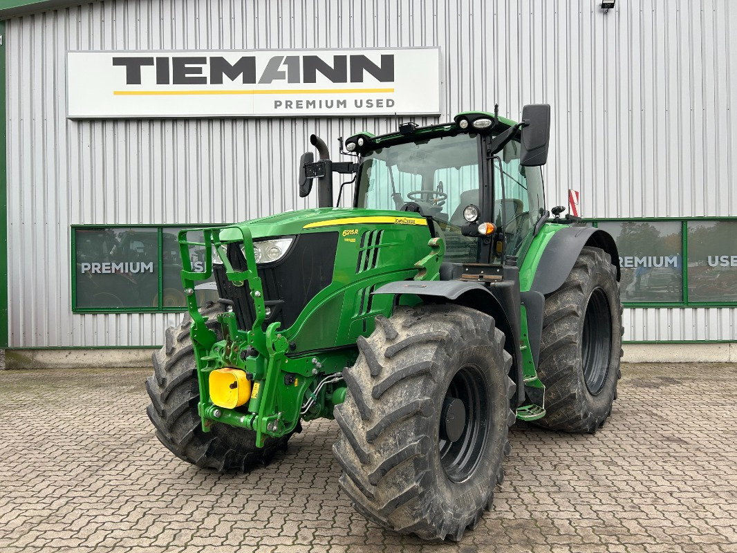 John Deere 6215R - Tractor: foto 1 John Deere 6215R - Tractor: foto 1