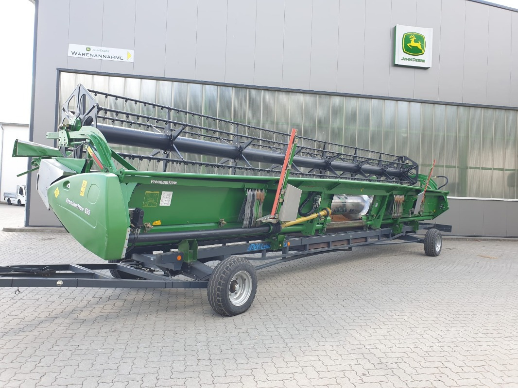 John Deere 635 PREMIUMFLOW - Cosechadora de granos: foto 1 John Deere 635 PREMIUMFLOW - Cosechadora de granos: foto 1