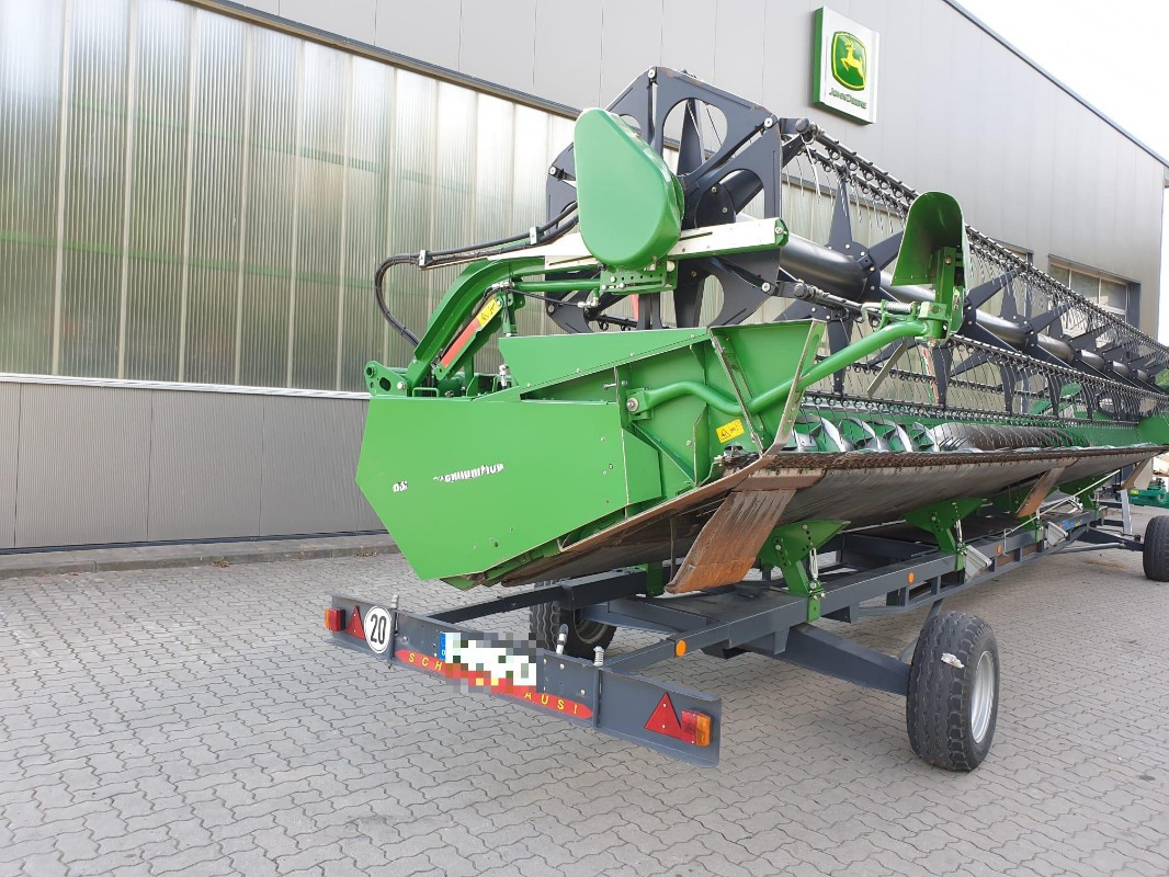 John Deere 635 PREMIUMFLOW - Cosechadora de granos: foto 2 John Deere 635 PREMIUMFLOW - Cosechadora de granos: foto 2