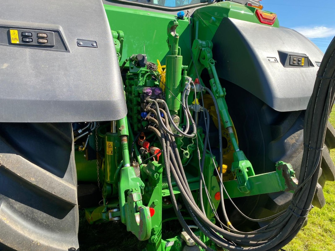 John Deere 8R 310 **Sonderfinanzierung 1,60%** - Tractor: foto 4 John Deere 8R 310 **Sonderfinanzierung 1,60%** - Tractor: foto 4