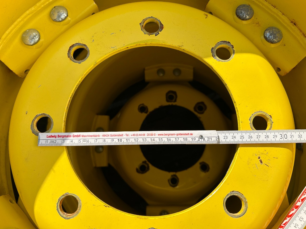 Mitas Kompletträder 540/65R38 480/65R24 - Neumático para Maquinaria agrícola: foto 3 Mitas Kompletträder 540/65R38 480/65R24 - Neumático para Maquinaria agrícola: foto 3