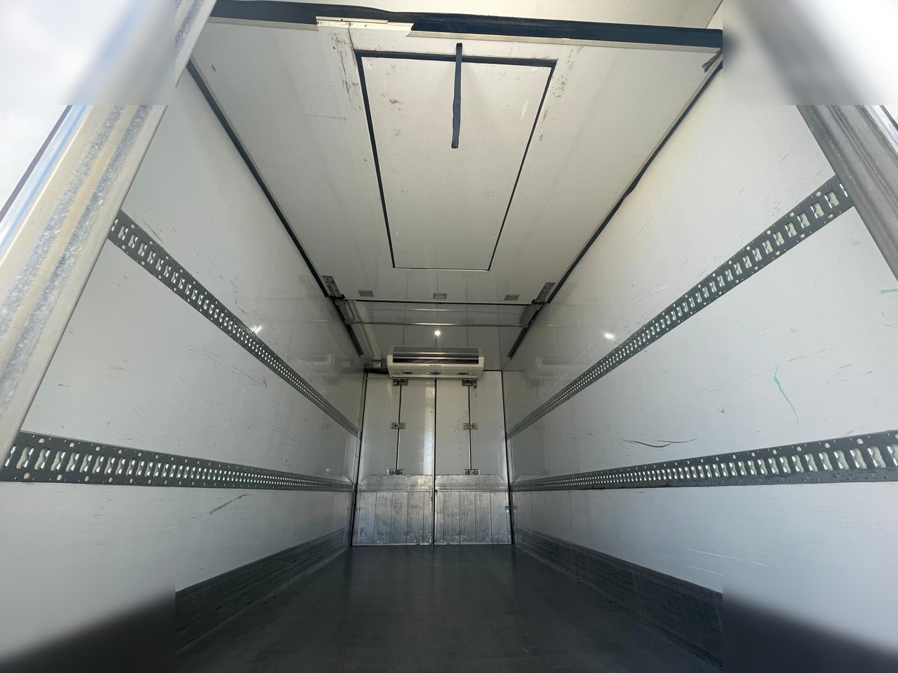 FAST - Remolque frigorífico: foto 5 FAST - Remolque frigorífico: foto 5