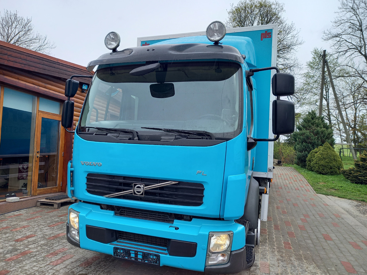 VOLVO FL, 4x2, 16000 KG. EEV - Camión caja cerrada: foto 5 VOLVO FL, 4x2, 16000 KG. EEV - Camión caja cerrada: foto 5