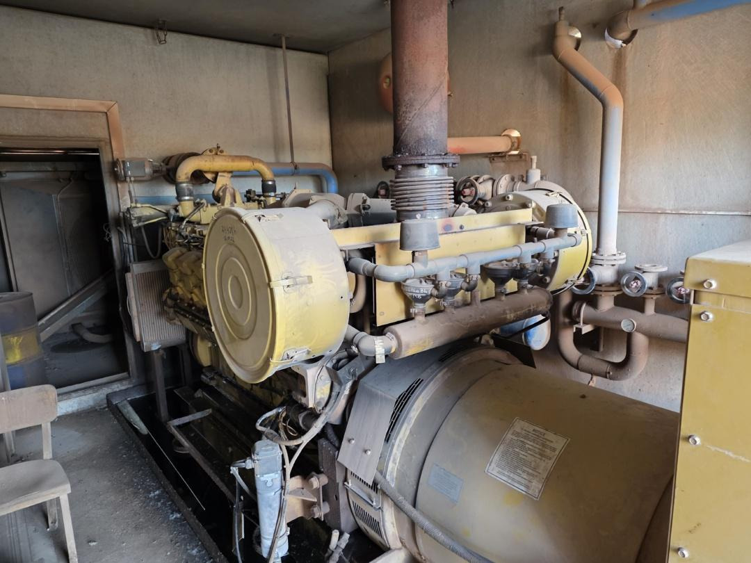Caterpillar 1020 KW Stromagregat 1275 KVA - Generador industriale: foto 1 Caterpillar 1020 KW Stromagregat 1275 KVA - Generador industriale: foto 1