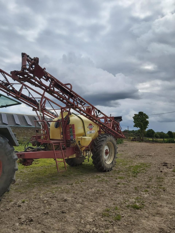 Hardi Commander 4200 - Pulverizador arrastrado: foto 1 Hardi Commander 4200 - Pulverizador arrastrado: foto 1