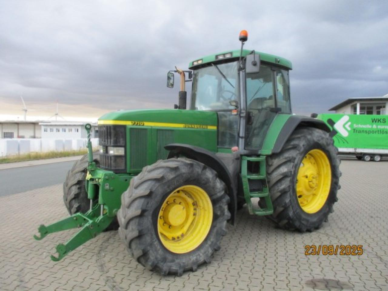John Deere 7710 TLS Krichgang - Tractor: foto 1 John Deere 7710 TLS Krichgang - Tractor: foto 1
