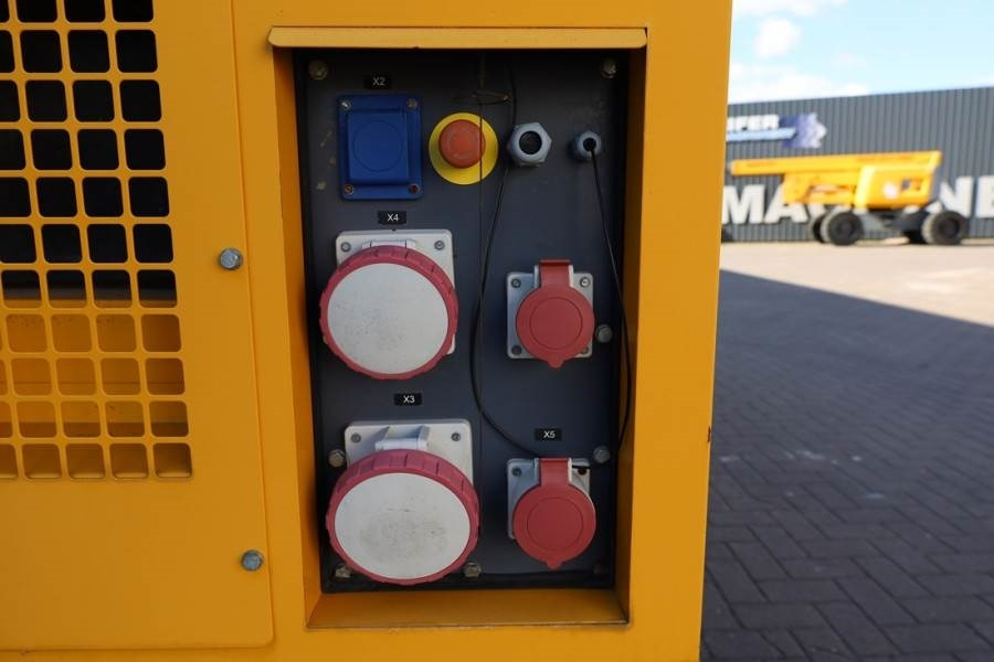 Atlas Copco QAS 150 Diesel, 150KVA * NON - WORKING * - Generador industriale: foto 3 Atlas Copco QAS 150 Diesel, 150KVA * NON - WORKING * - Generador industriale: foto 3