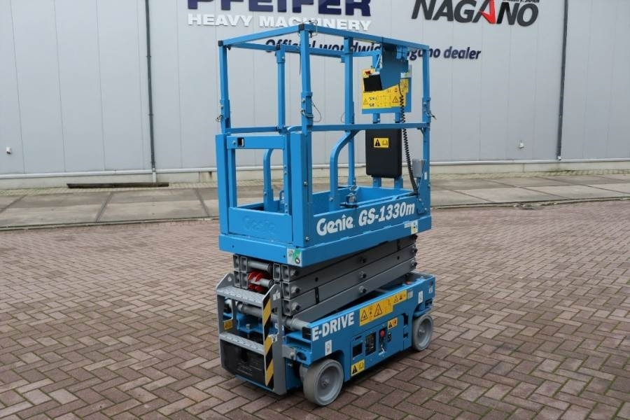 Genie GS1330M Valid inspection, *Guarantee! All-Electric - Plataforma de tijeras: foto 4 Genie GS1330M Valid inspection, *Guarantee! All-Electric - Plataforma de tijeras: foto 4