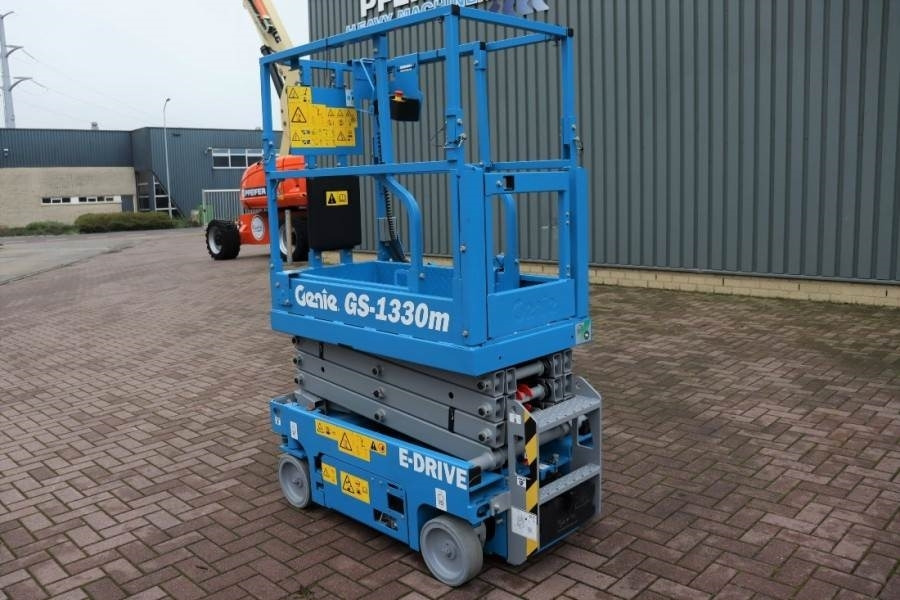 Genie GS1330M Valid inspection, *Guarantee! All-Electric - Plataforma de tijeras: foto 5 Genie GS1330M Valid inspection, *Guarantee! All-Electric - Plataforma de tijeras: foto 5
