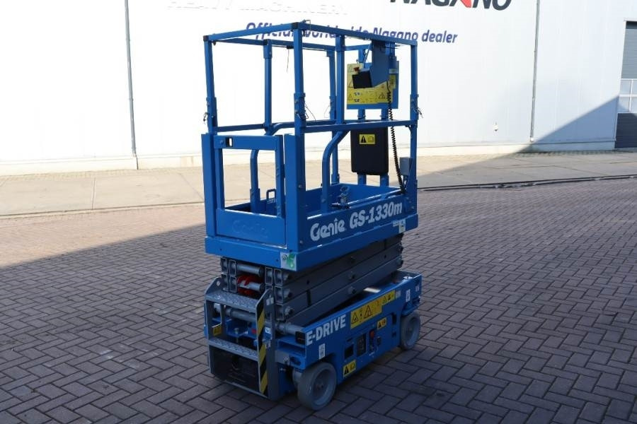 Genie GS1330M Valid inspection, *Guarantee! All-Electric - Plataforma de tijeras: foto 2 Genie GS1330M Valid inspection, *Guarantee! All-Electric - Plataforma de tijeras: foto 2
