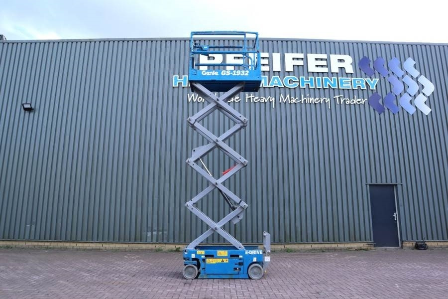 Genie GS1932 E-Drive Several In Stock, 8m Working Height - Plataforma de tijeras: foto 3 Genie GS1932 E-Drive Several In Stock, 8m Working Height - Plataforma de tijeras: foto 3